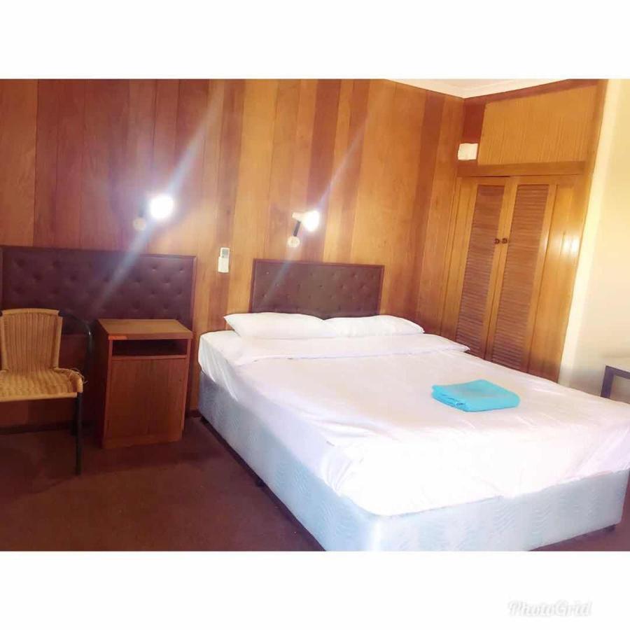Meekatharra Hotel Extérieur photo